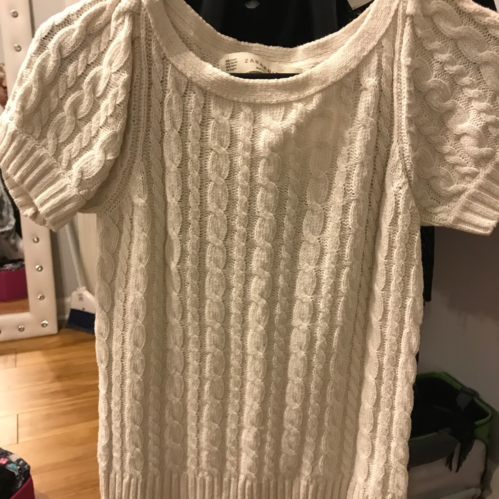 Zara short sleeve size small